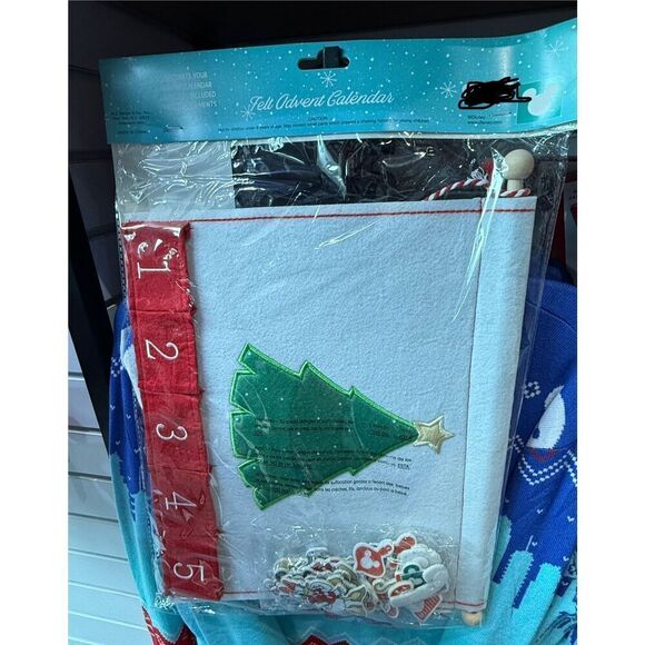 Disney Mickey Mouse and Friends Holiday Christmas Advent Calendar - Picture 2 of 2